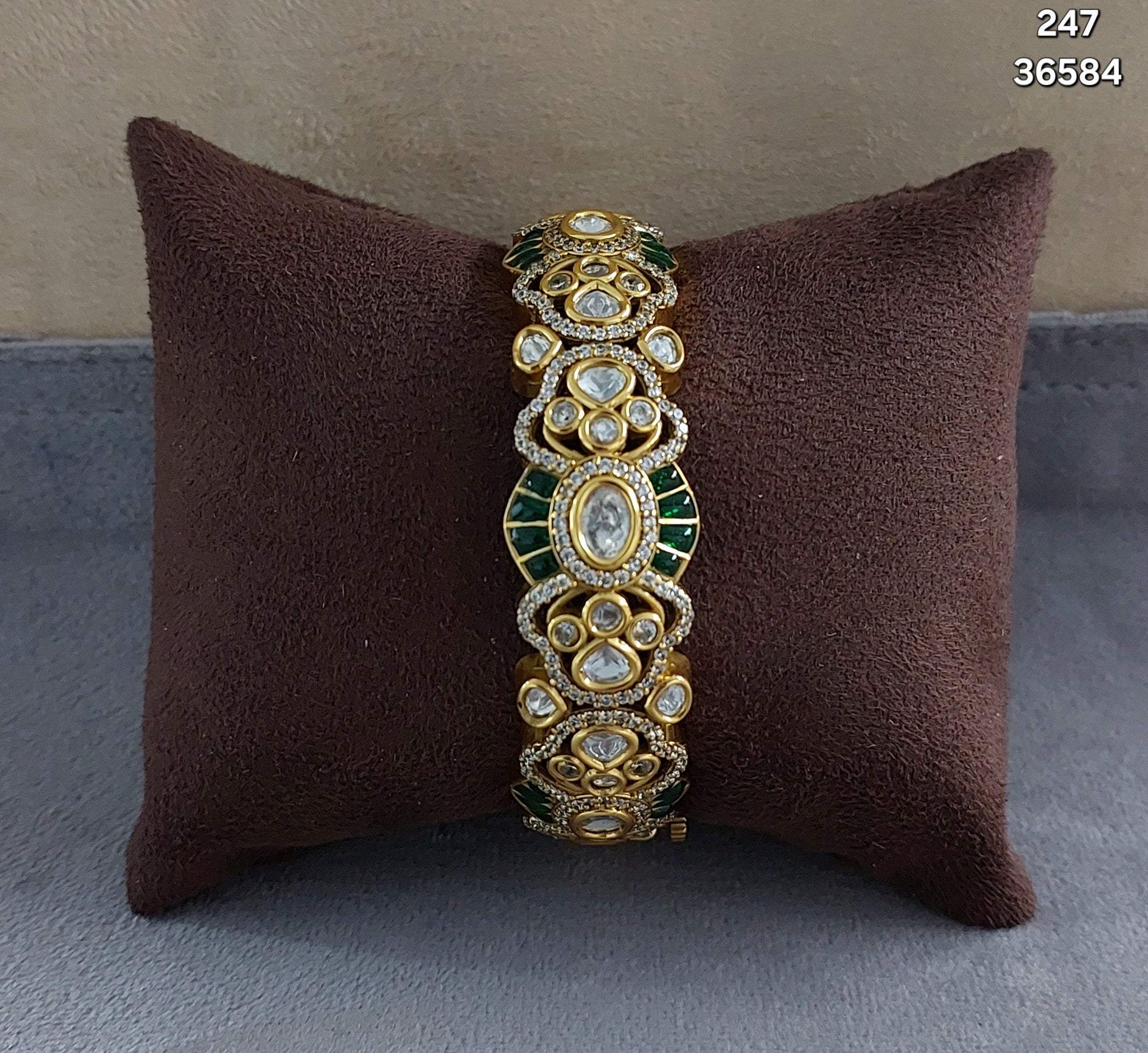 Kundan Kada - K194V