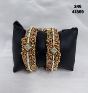 Antique Bangle - B6370