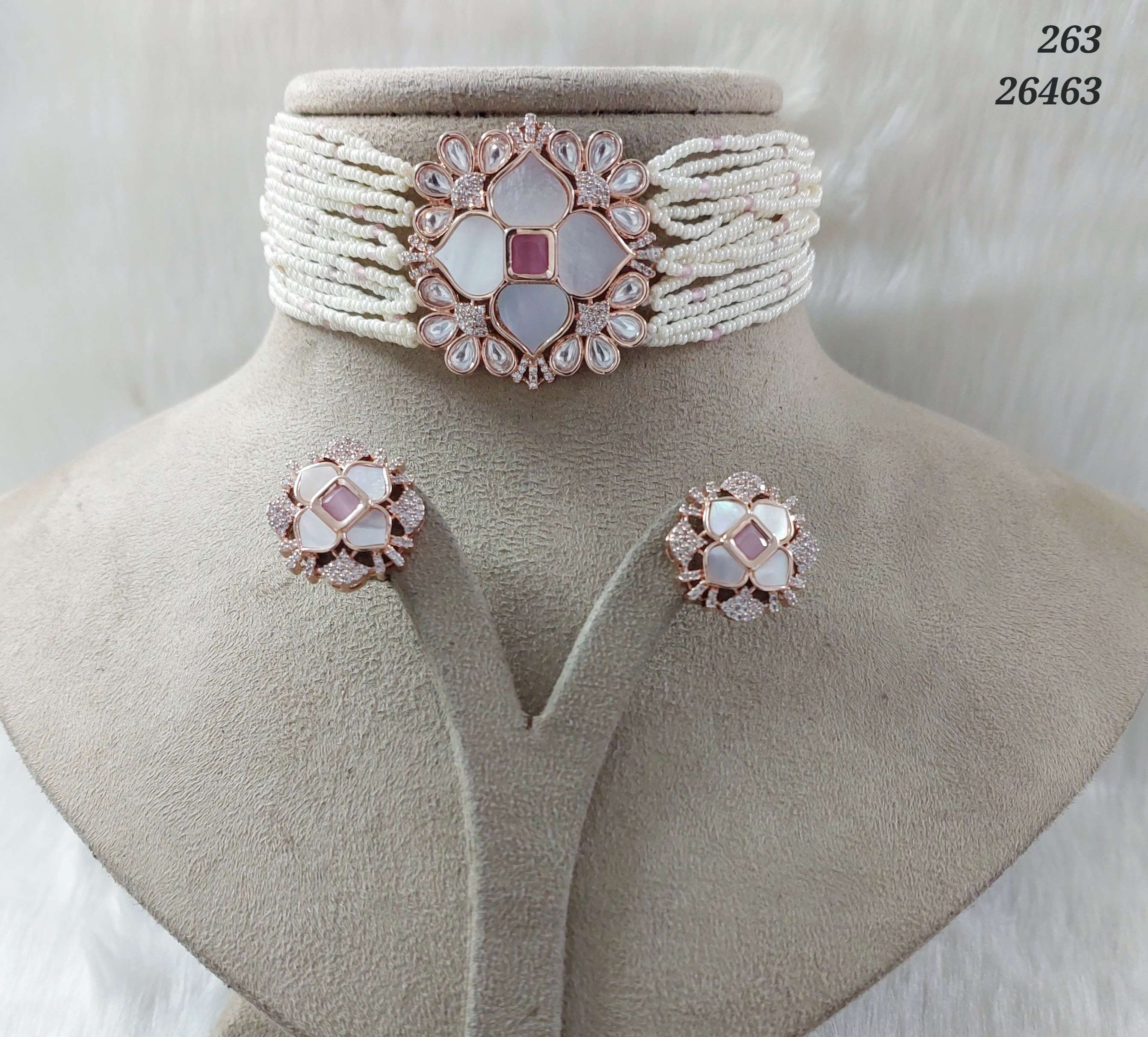 Hia Choker - C2156