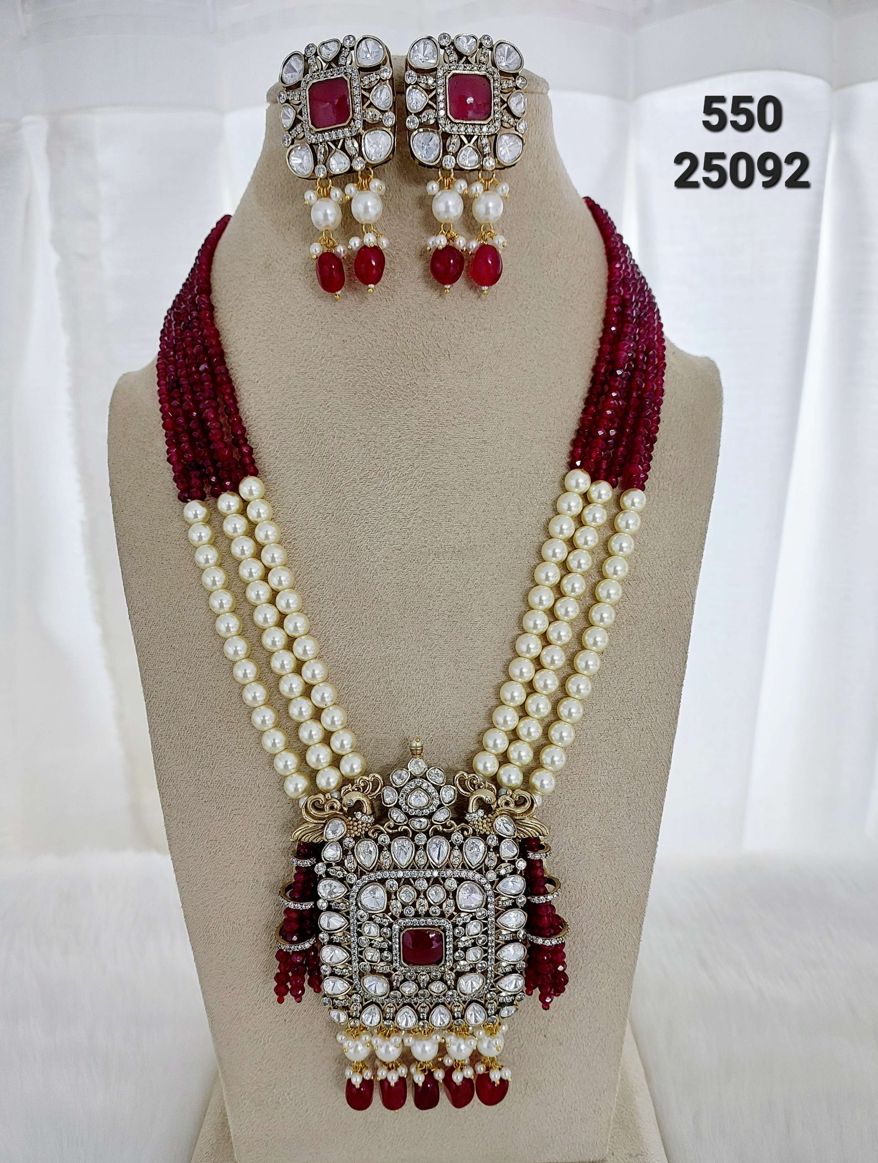Kundan Fancy Pendant Set - L408