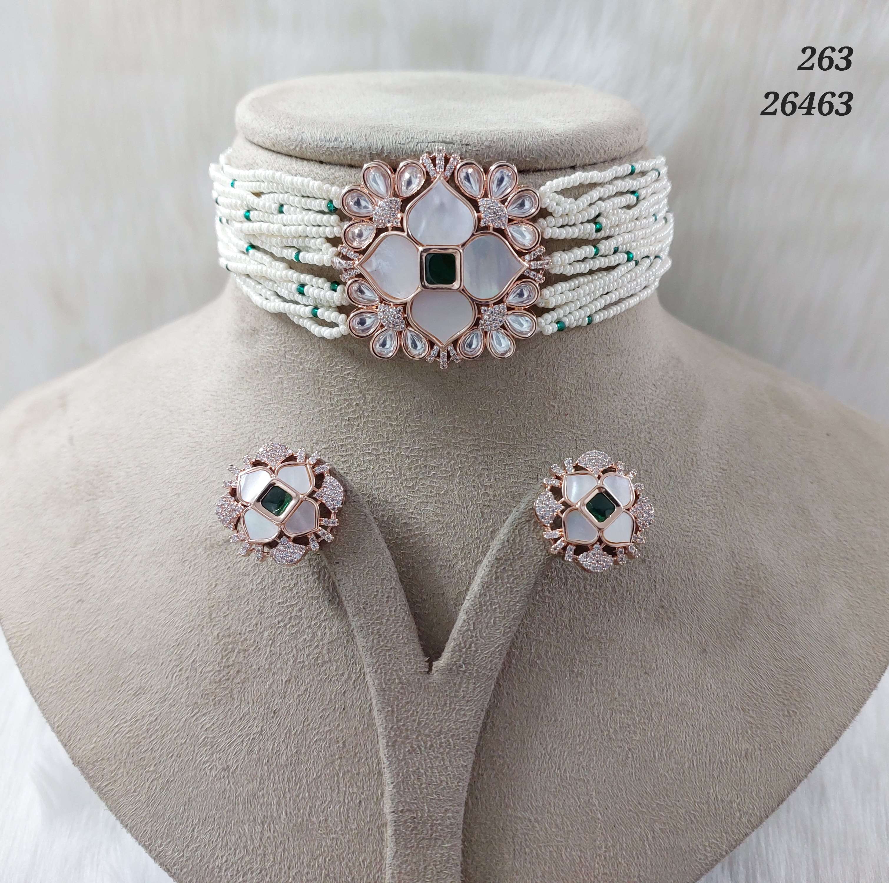 Hia Choker - C2156