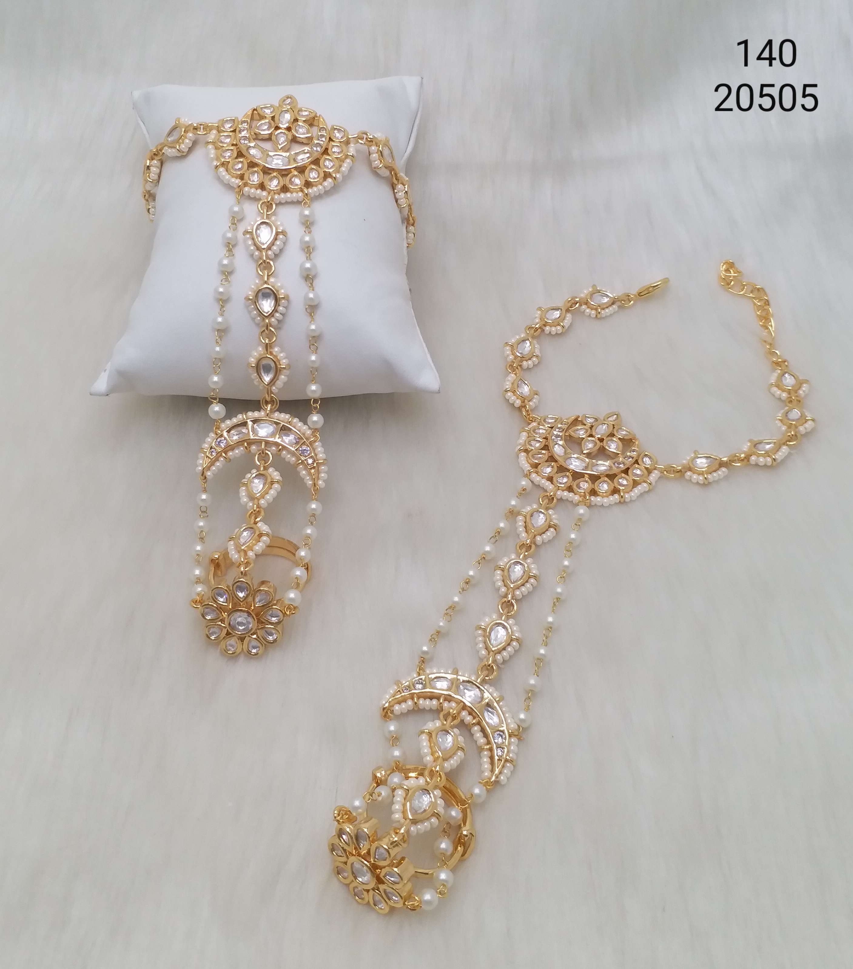 Kundan Fancy Hathphool - HP17