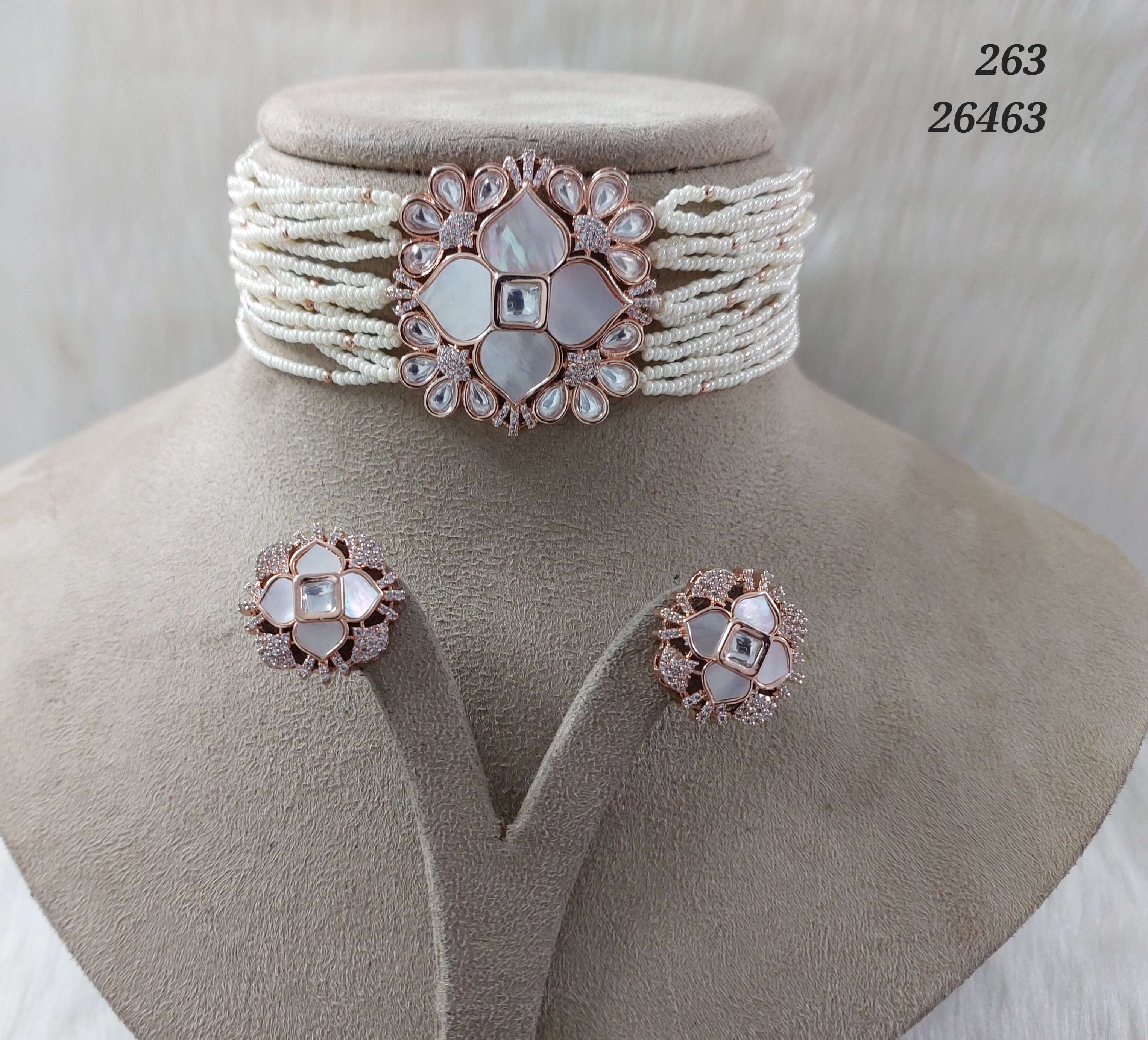 Hia Choker - C2156