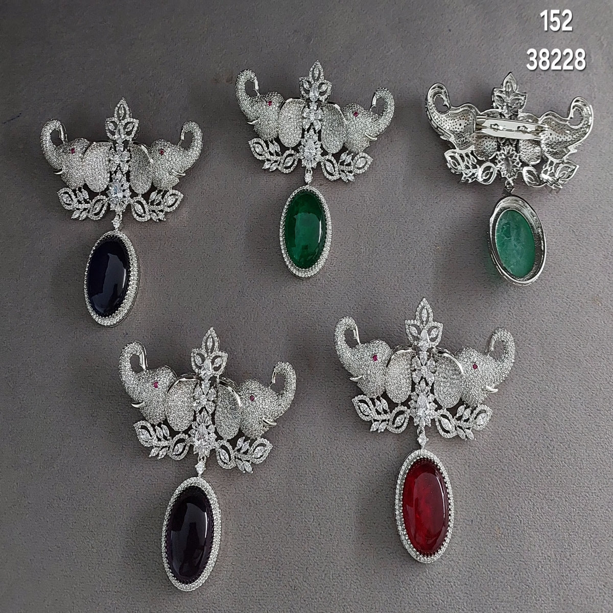 AD Brooch - BRH102