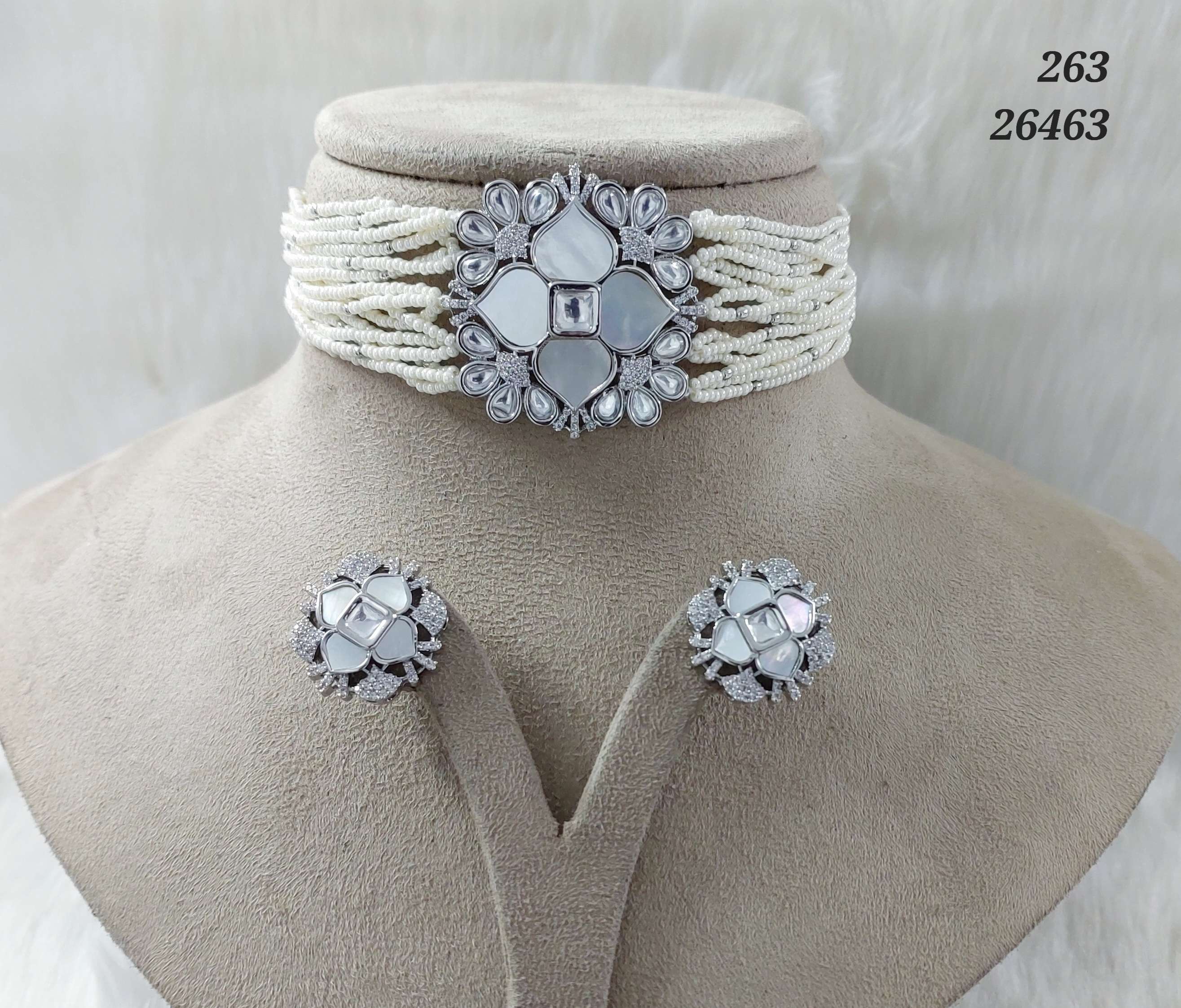Hia Choker - C2156