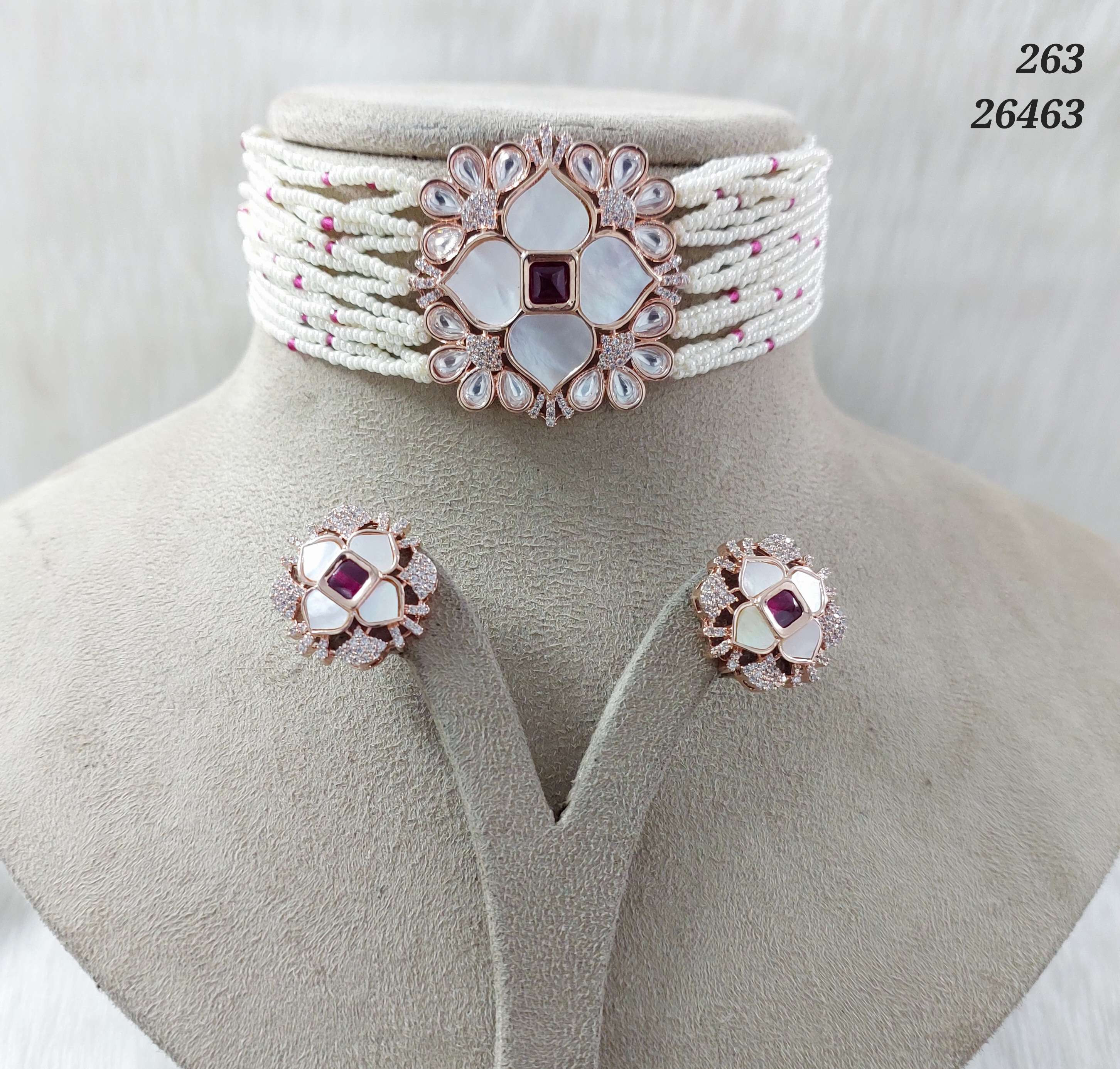 Hia Choker - C2156