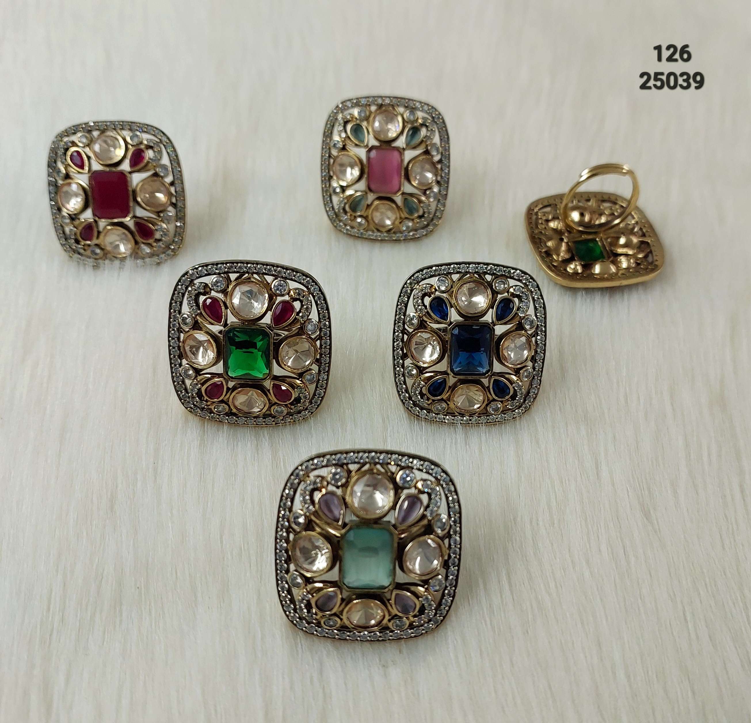 Kundan Ring - L405